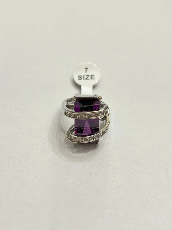 Purple Gemstone Cocktail ring.