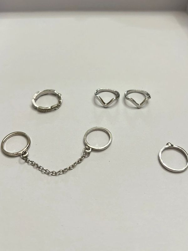 5 pcs Silver Knuckle/Stackable Ring set