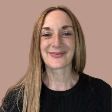 Melina Sarra-May experienced, expert, counsellor, therapist, wellness coach and clinical supervisor.