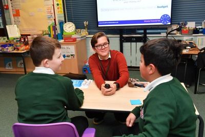 CEO of WizeUp, Michael Flack, talks to Y7 pupils about financial literacy