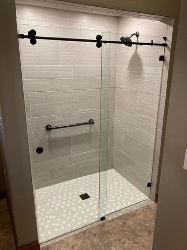 Skyline Series Sliding Shower Enclosure