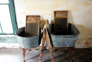 Duel Action Washtubs- Garden of Eden- Lucas, Kansas