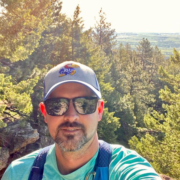 Trail Chump selfie on Bear Mountain 