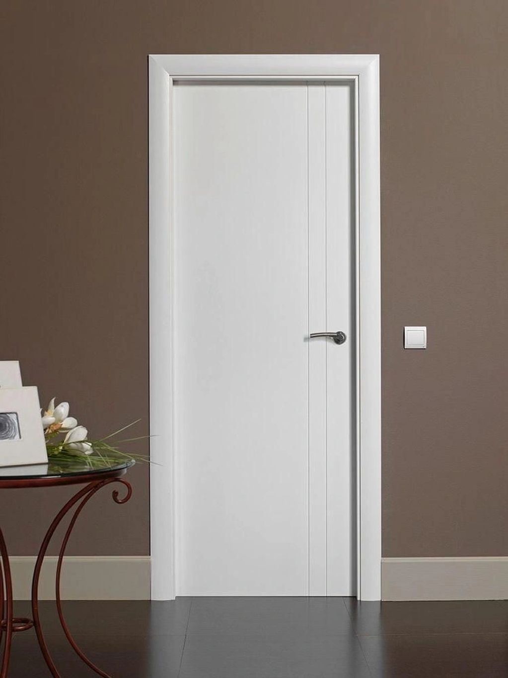 Modelo Line
Vanos: 1.00 | 0.90 | 0.80 | 0.70
Color: Pure White (elección)
SKU: GDTP-LPW