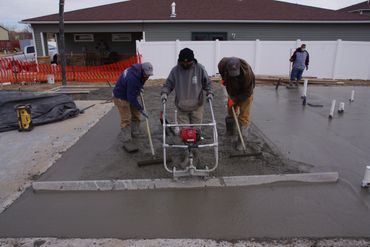 Moving Concrete ahead of Finisher