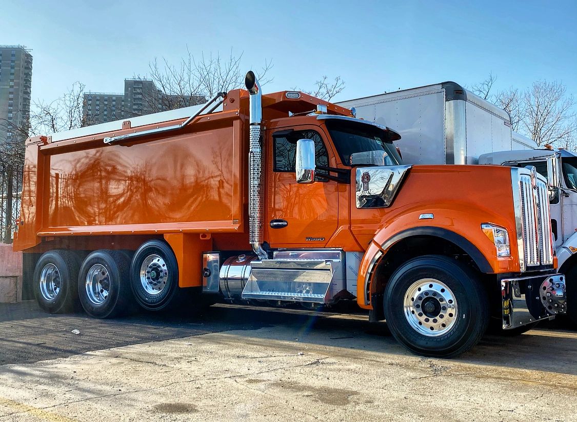 EMPLOYMENT Truck Builders of CT