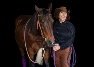 Equine photography, horse black background, horse black background photography, equine photographer