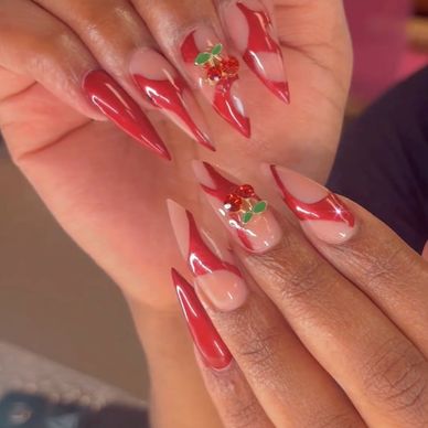 stilletto nails