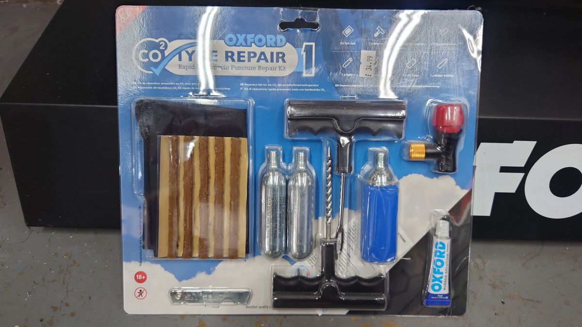 Oxford CO2 Tyre Repair Kit 1 : Oxford Products