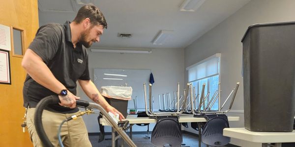 Carpet cleaning technician 