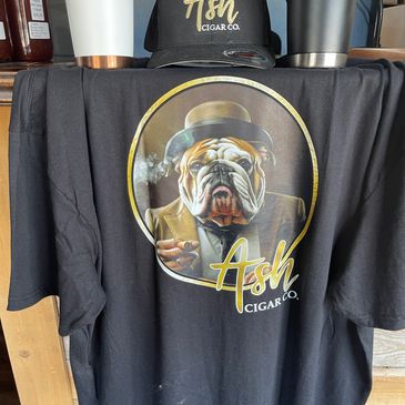 T-shirt with a bulldog smoking a cigar design.