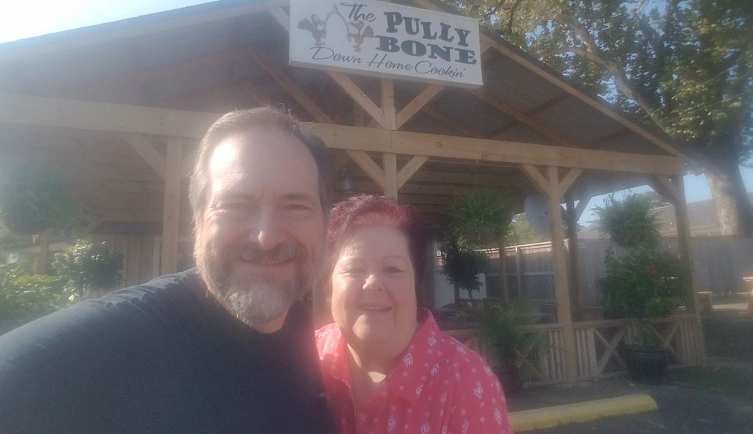 The Pully Bone Down Home Cooking Nash, Texas