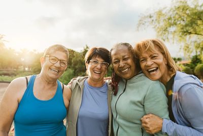 women who gain and lose weight in perimenopause, menopause and postmenopause. staying healthy