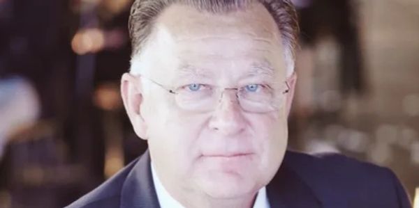 Robert C. Baxter Esq