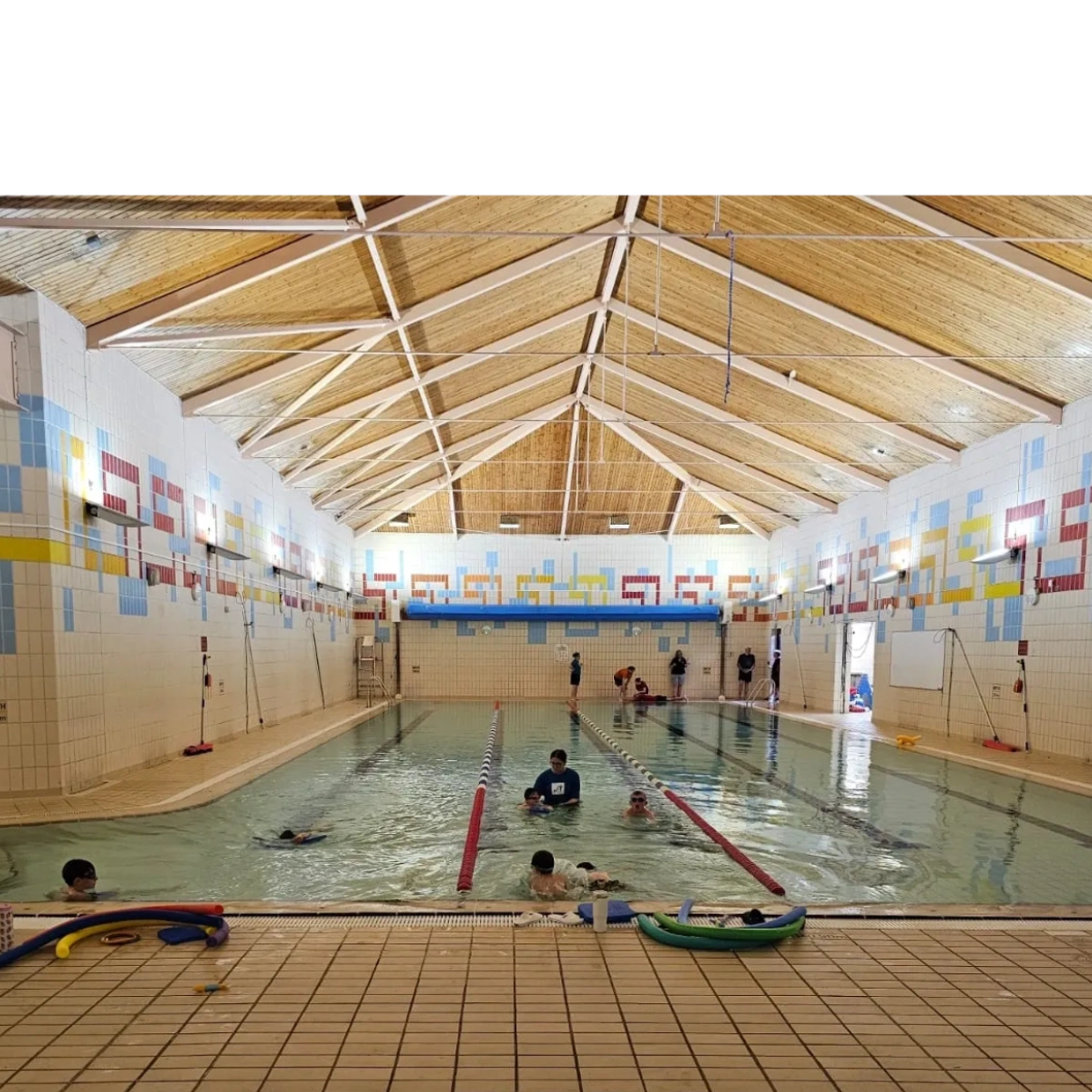Lochgelly swimming pool used for Evolution Swim School lessons in Fife.