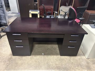 Used Office Furniture: used executive desk