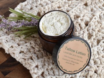 *Cows raised by Triple Oaks Farm in Brookneal, VA*
Scents Available: Lavender and Vanilla, Lemon and