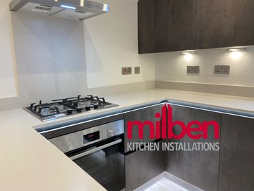 Kitchen fitter 