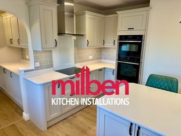 Kitchen fitter 