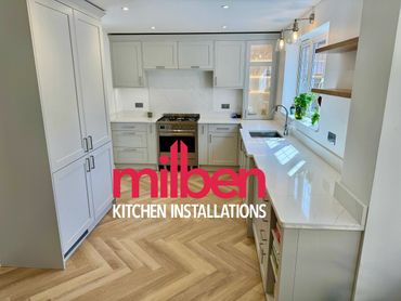 Kitchen fitter