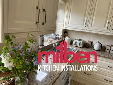 Kitchen fitter