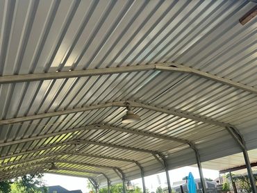 Large barn with newly installed metal roof in Burleson, Tx by Mason Roofing