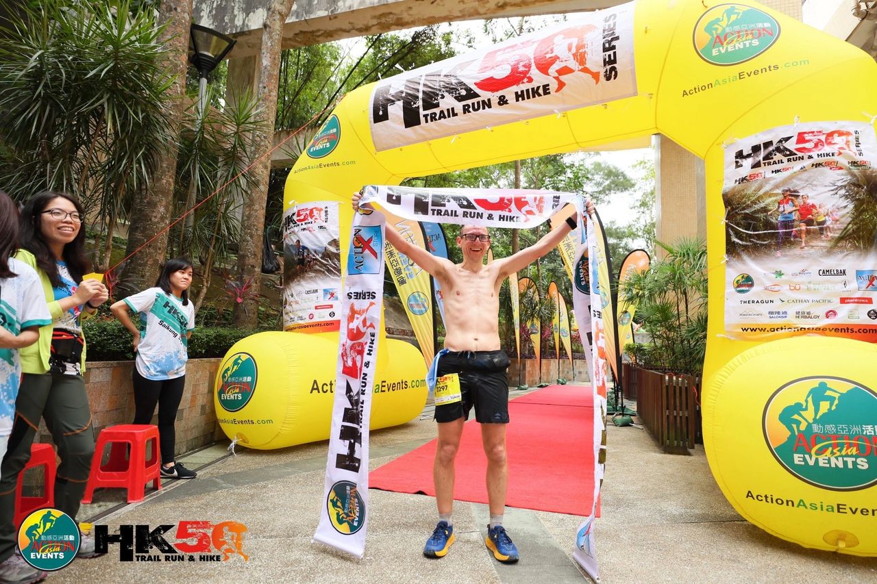 Marchant wins a really big scarf at HK50, and Luke, a Frisbee!
