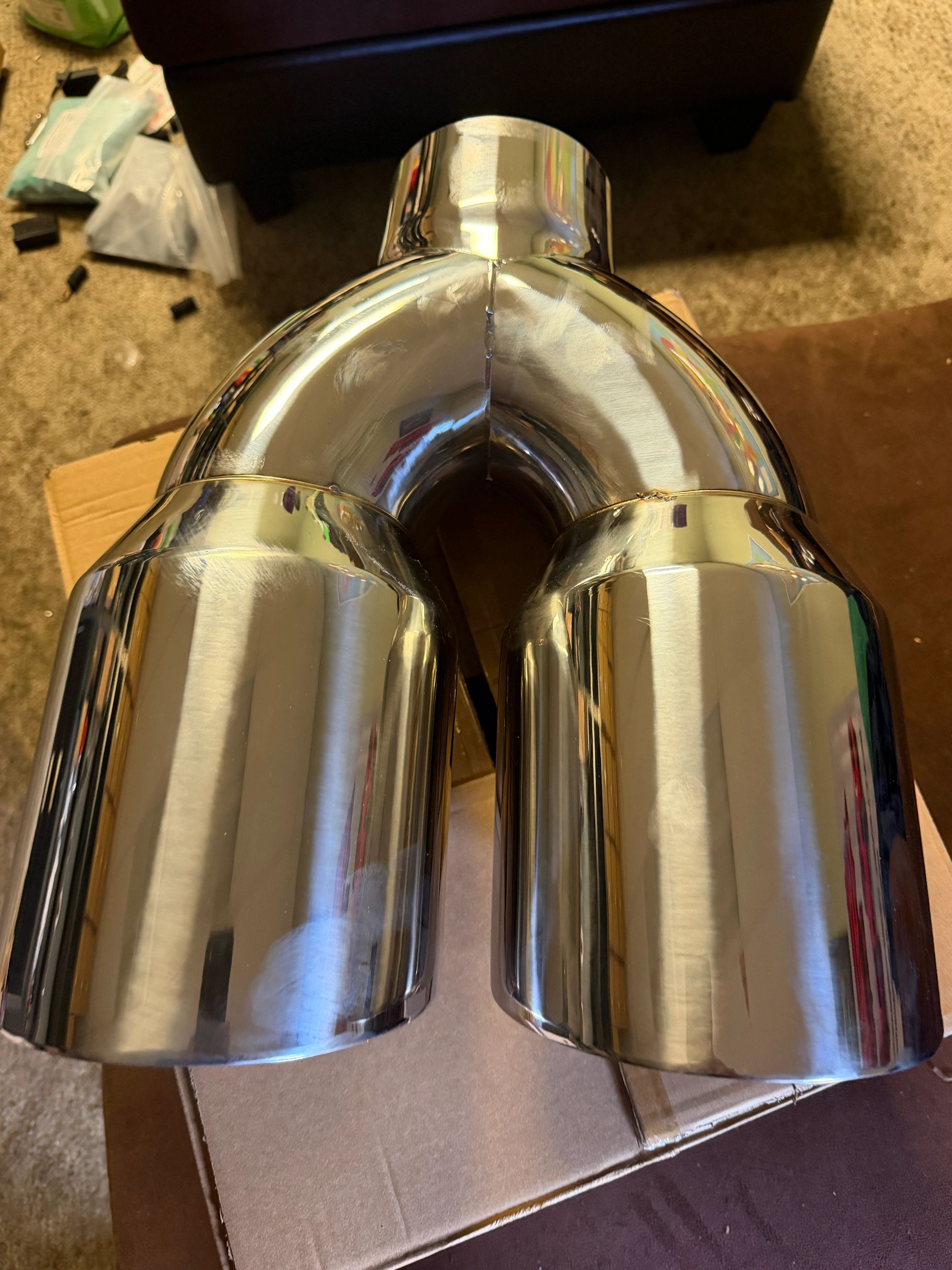 Dual exhaust tips