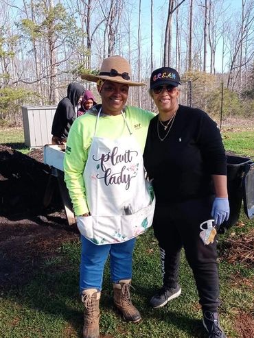 Community Garden day at Memorial Industrial CDC