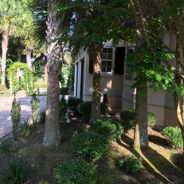 Small north garden area at Sanibel Manor House and Gardens on Oak Grove Island, Georgia.