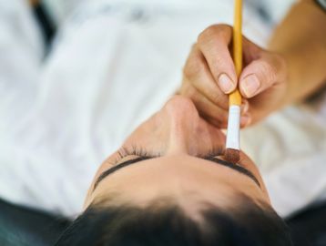 Eyebrow Tinting
