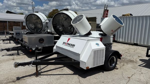 Refurbished & Serviced 4kw Skytracker STX-4 Compact Four Head Searchlight