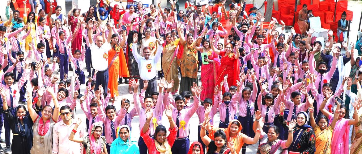 Best-school-in-budh-vihar-Solanki-Public- School
