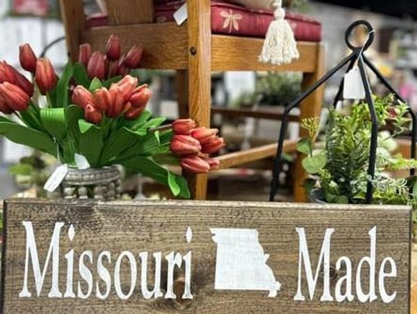 A label with text Missouri made
