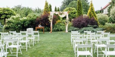Garden weddings allow for so many stunning ideas for ceremony and reception decorations, from secret