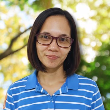 jane (woman) outside