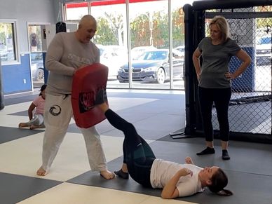 Women's Self-Defense Course – TATSUJIN MMA