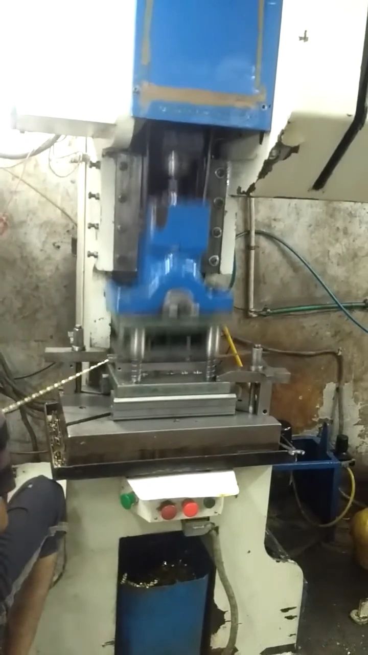 https://img1.wsimg.com/isteam/ip/ad3cc307-1222-4af1-8829-d4df5d00a839/thumbnails/thumbnail-f1b30d1d-d2f9-447c-a20e-12e244230e69.png