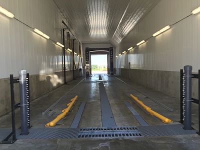 Demudder, DeMucking, DeIcer, Touchless Truck Wash, Automated Touchless truck wash, Truck Wash Bay