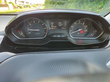 Peugeot 2008 dashboard