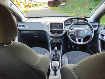 Peugeot 2008 interior