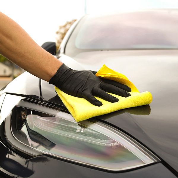 Mobile Car detailing seattle. Kenny’s auto detailing.nic’s mobile detailing. Car detailing near me. 