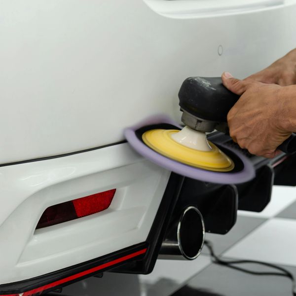 Mobile Car detailing seattle. Kenny’s auto detailing.nic’s mobile detailing. Car detailing near me. 