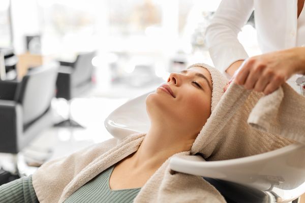 DIUNICE BEAUTY PARLOUR