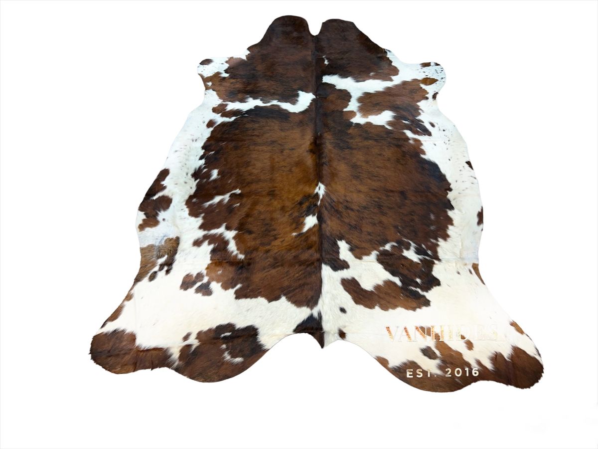Natural Premium Large Cow Hide Rug 5' 1/2 X 7' (165CM X 210CM)