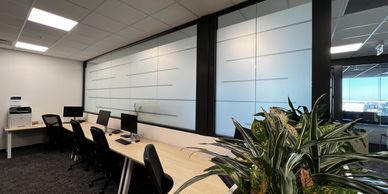 Office window frosting Somersby – privacy film for meeting room and partitions
