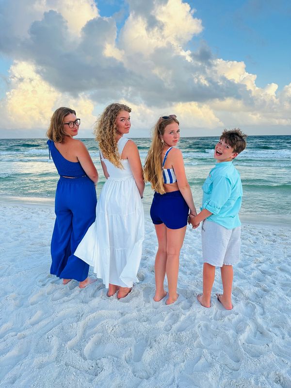 Wiley Family murfreesboro, Tn castle and crown travel boutique | travel agency| sandals | Disney 