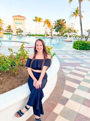 Vanessa Porter travel agent castle and crown travel boutique Merrimack, NH. disney, sandals