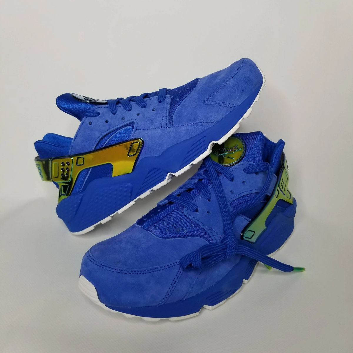 Undefeated x Air Huarache Run Premium QS 'Los Angeles'