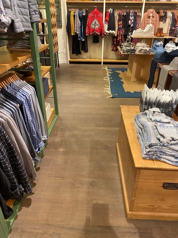 Post Construction Cleaning - Commercial Cleaning - Retail Store 